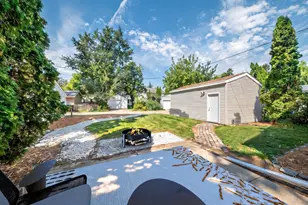 5737 N Sievers Pl, Glendale, WI 53209 - Photo 22