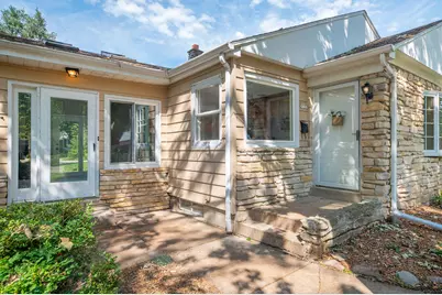5737 N Sievers Pl, Glendale, WI 53209 - Photo 2