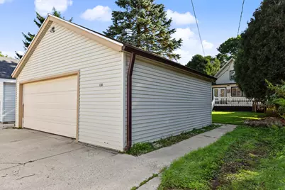 130 S James St, Waukesha, WI 53186 - Photo 26