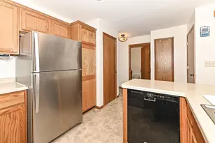 314 S Jefferson St, Racine, WI 53185 - Photo 8