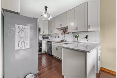 3825 W College Ave, Milwaukee, WI 53221 - Photo 18