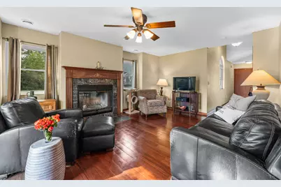 3825 W College Ave, Milwaukee, WI 53221 - Photo 12