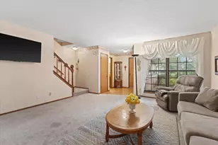 8173 S Legend Dr, Franklin, WI 53132 - Photo 6