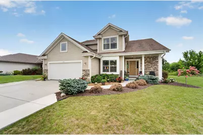 10421  Prairie Crossing Dr, Racine, WI 53126 - Photo 2