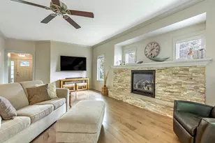303 French Rd, Onalaska, WI 54650 - Photo 6