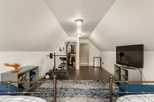 2120 Carriage Hills Dr, Delafield, WI 53018 - Photo 44