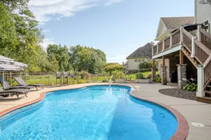 2120 Carriage Hills Dr, Delafield, WI 53018 - Photo 66