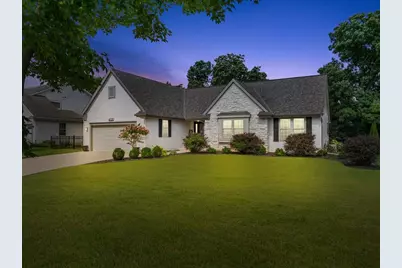 4020 W Lakeview Dr, Franklin, WI 53132 - Photo 2