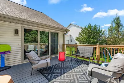 4020 W Lakeview Dr, Franklin, WI 53132 - Photo 38