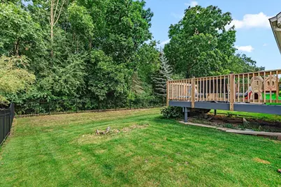 4020 W Lakeview Dr, Franklin, WI 53132 - Photo 40
