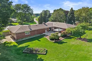 949 Hickory Hill Pkwy, Richfield, WI 53033 - Photo 56
