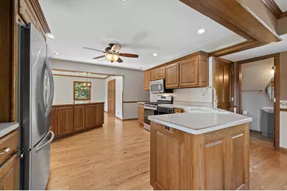 949  Hickory Hill Pkwy, Richfield, WI 53033 - Photo 24
