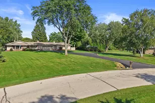 949 Hickory Hill Pkwy, Richfield, WI 53033 - Photo 48