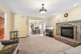 10059 Sheridan Rd, Pleasant Prairie, WI 53158 - Photo 8