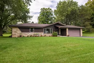 4695 Wessex Dr, Brookfield, WI 53045 - Photo 36