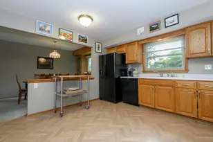 4695 Wessex Dr, Brookfield, WI 53045 - Photo 10