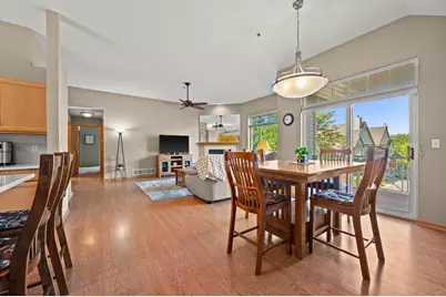 3156 S Toldt Pkwy, West Allis, WI 53227 - Photo 6