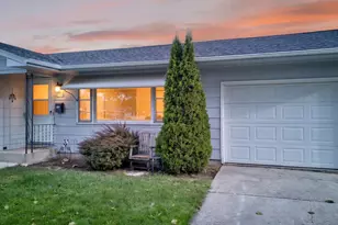 2746 Saemann Ave, Sheboygan, WI 53081 - Photo 2