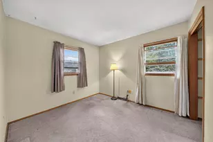 2746 Saemann Ave, Sheboygan, WI 53081 - Photo 10