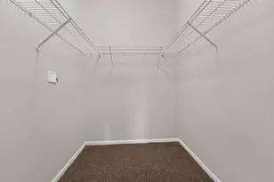 9056 W Elm Ct, Franklin, WI 53132 - Photo 12