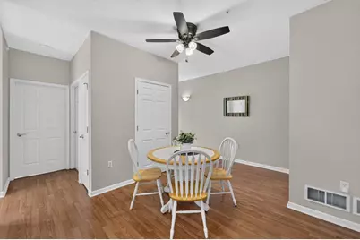 9056 W Elm Ct #C, Franklin, WI 53132 - Photo 8
