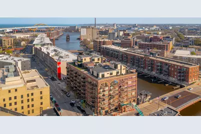 102 N Water St #208, Milwaukee, WI 53202 - Photo 26