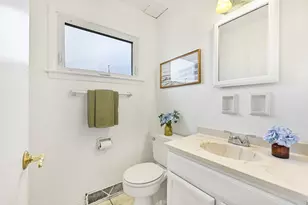 2109 N 70th St, Wauwatosa, WI 53213 - Photo 16