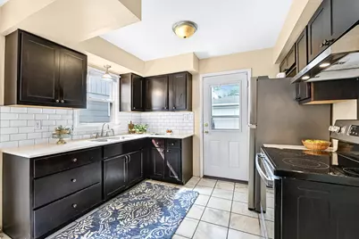 2109 N 70th St #2111, Wauwatosa, WI 53213 - Photo 12