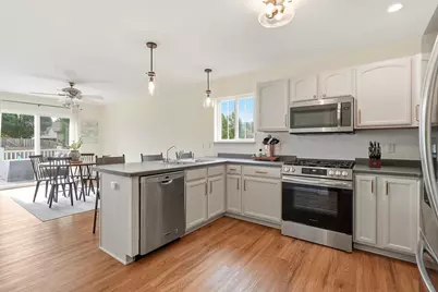751 N Sandy Ln, Elkhorn, WI 53121 - Photo 10
