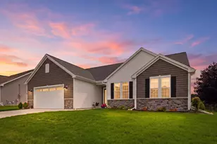 1017 Durango Dr, Hartford, WI 53027 - Photo 34