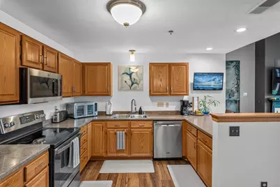 1992  Parknoll Ln, Port Washington, WI 53074 - Photo 8