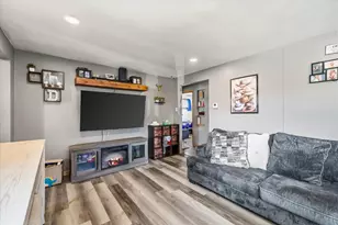 1720 Arizona Ave, Sheboygan, WI 53081 - Photo 4