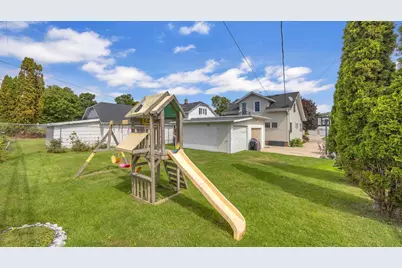2012 N 19th St, Sheboygan, WI 53081 - Photo 22