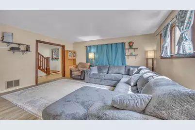 2012 N 19th St, Sheboygan, WI 53081 - Photo 6