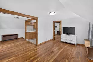 300 James St, Slinger, WI 53086 - Photo 4