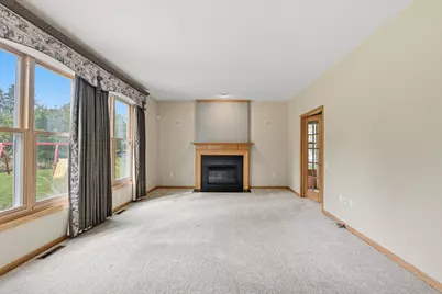 N66W14659  White Birch Dr, Menomonee Falls, WI 53051 - Photo 10