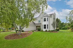 N66W14659 White Birch Dr, Menomonee Falls, WI 53051 - Photo 1
