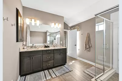 N66W15735  Fox Meadow Dr, Menomonee Falls, WI 53051 - Photo 24