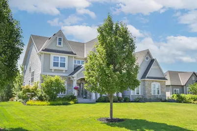 N66W15735  Fox Meadow Dr, Menomonee Falls, WI 53051 - Photo 44