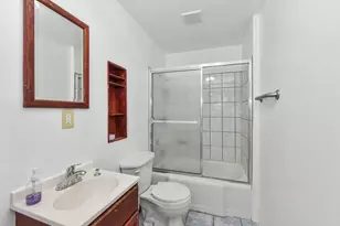 4805 W Custer Ave, Milwaukee, WI 53218 - Photo 12