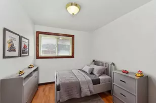 4805 W Custer Ave, Milwaukee, WI 53218 - Photo 10