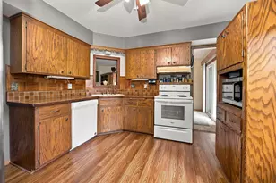3008 Sunrise Dr, Richfield, WI 53033 - Photo 14
