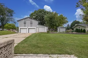 3008 Sunrise Dr, Richfield, WI 53033 - Photo 40