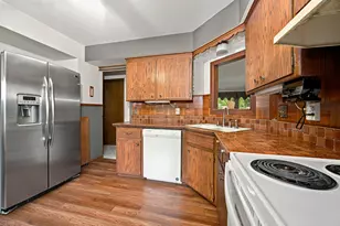 3008 Sunrise Dr, Richfield, WI 53033 - Photo 14