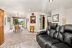 3008 Sunrise Dr, Richfield, WI 53033 - Photo 8