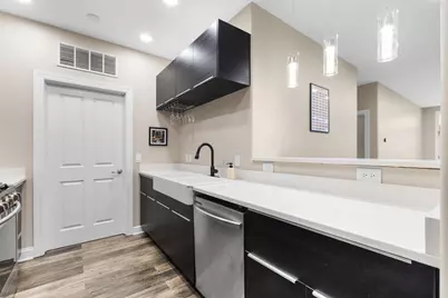 1905 N Water St #409, Milwaukee, WI 53202 - Photo 14