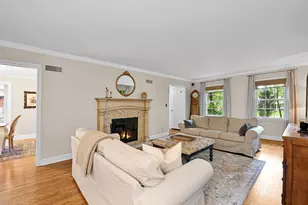 N87W15686 Kenwood Blvd, Menomonee Falls, WI 53051 - Photo 8