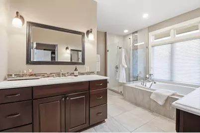 1801 E Bristlecone Dr, Hartland, WI 53029 - Photo 40