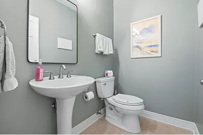 1801 E Bristlecone Dr, Hartland, WI 53029 - Photo 48