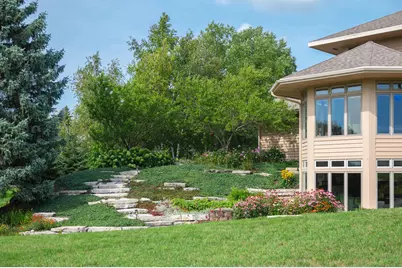 1801 E Bristlecone Dr, Hartland, WI 53029 - Photo 28